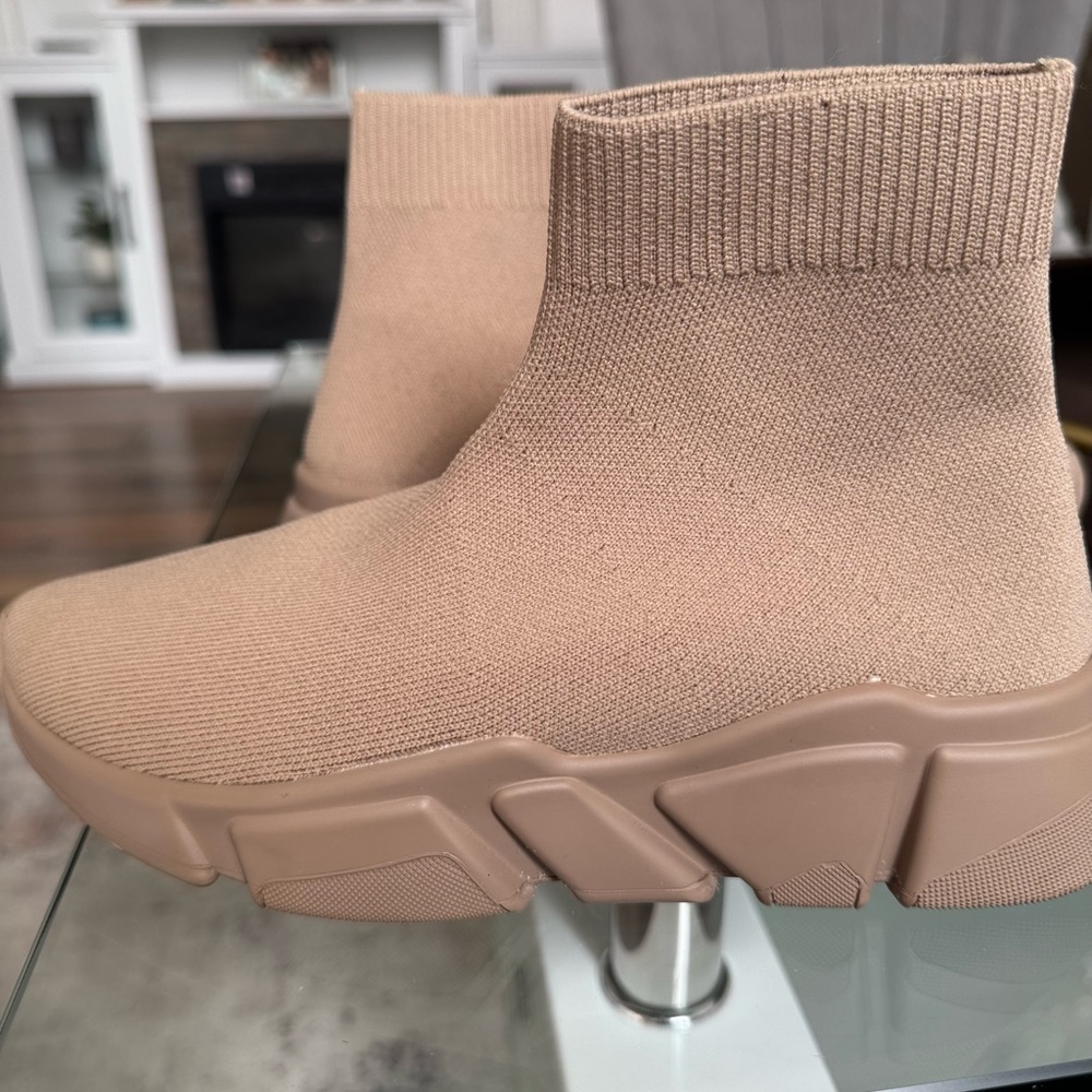 Steve Madden Tan Knit High-Top Sneakers used 2 times. No box